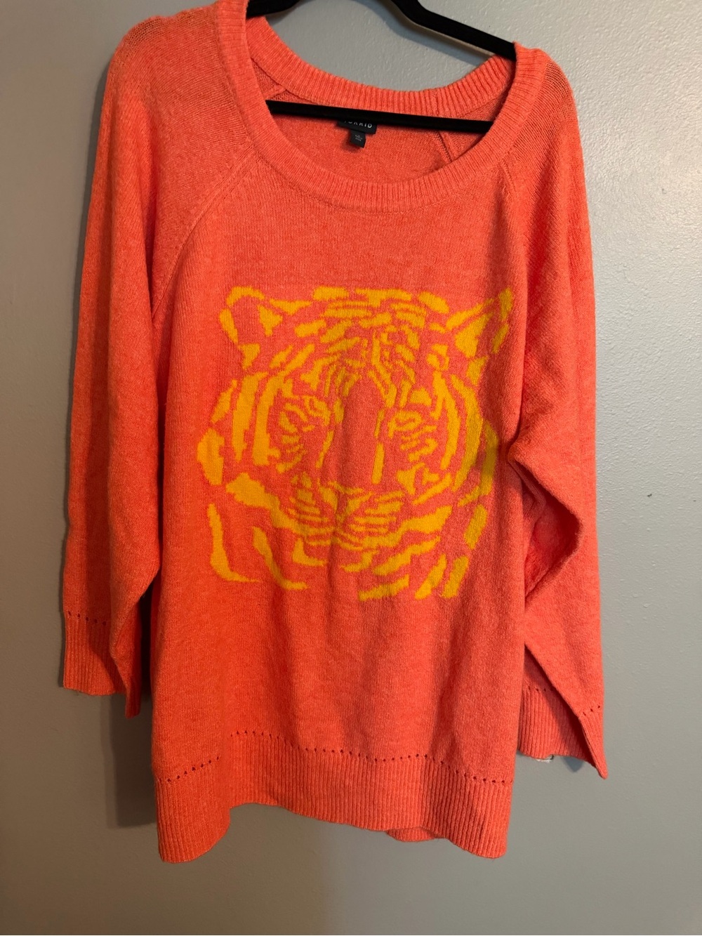 Torrid Size 4 Coral Orange Tiger Graphic Vegan Cashmere Sweater